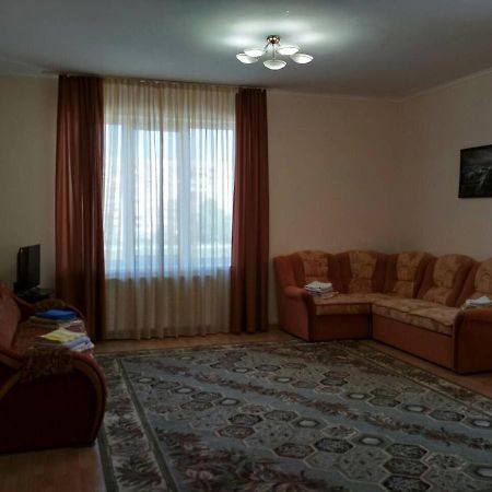 Apartments Domovik Просторная Квартира С Видом На Горы Mukácheve Exterior foto