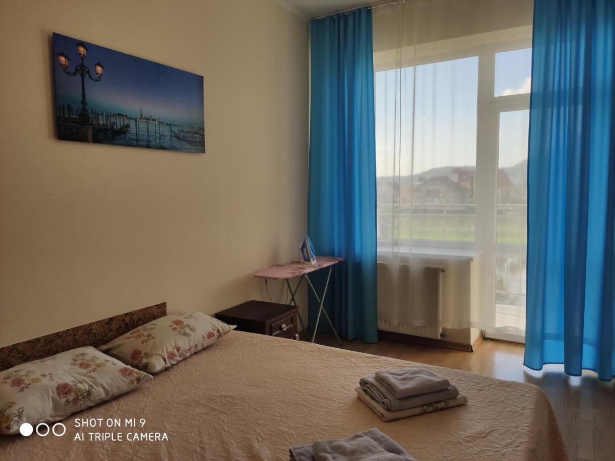 Apartments Domovik Просторная Квартира С Видом На Горы Mukácheve Exterior foto