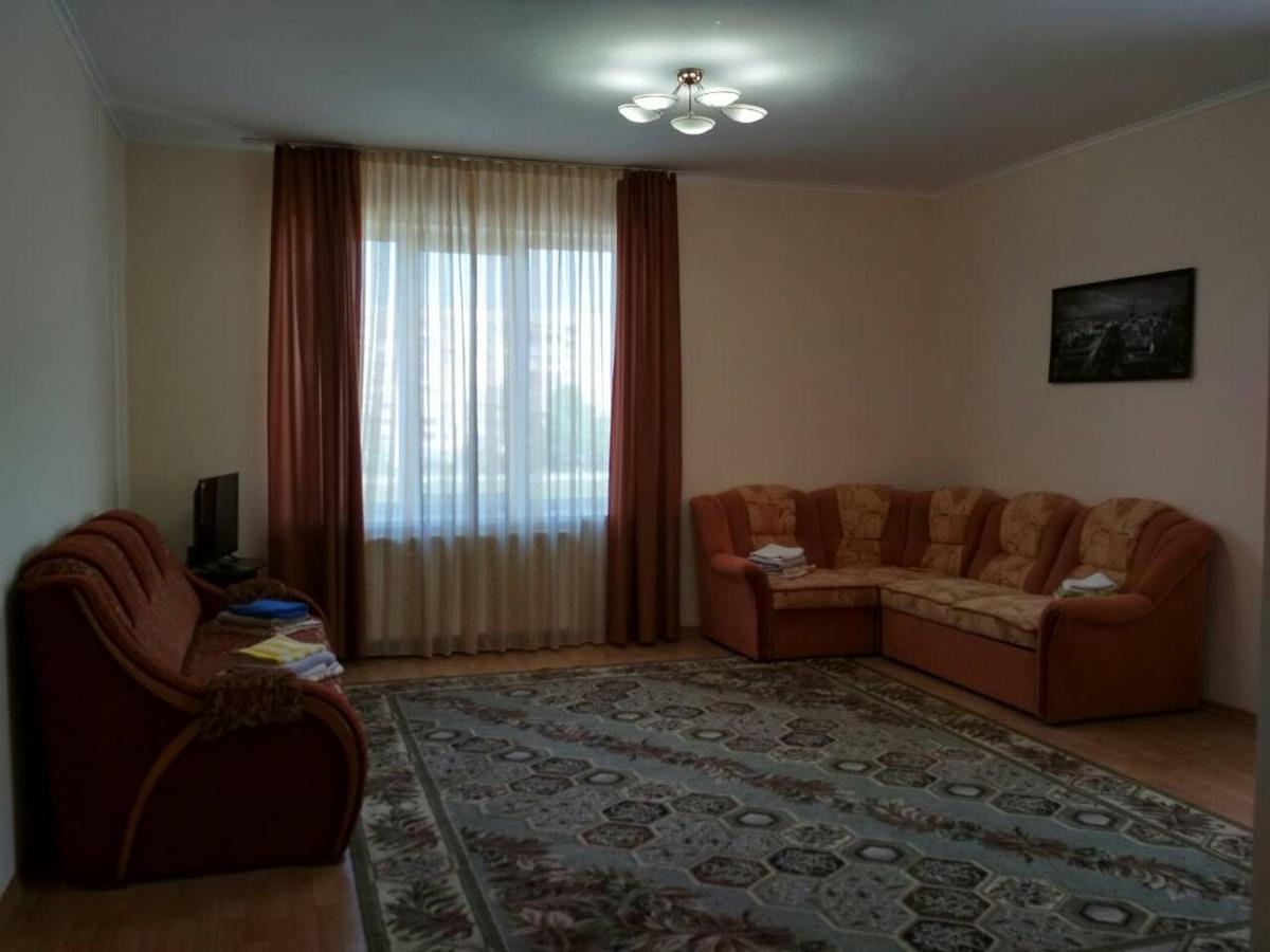 Apartments Domovik Просторная Квартира С Видом На Горы Mukácheve Exterior foto