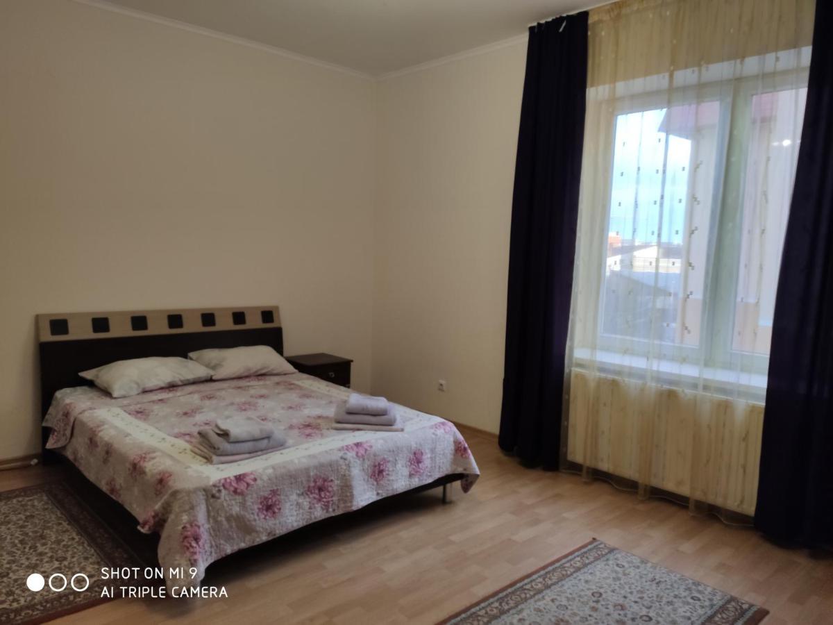 Apartments Domovik Просторная Квартира С Видом На Горы Mukácheve Exterior foto