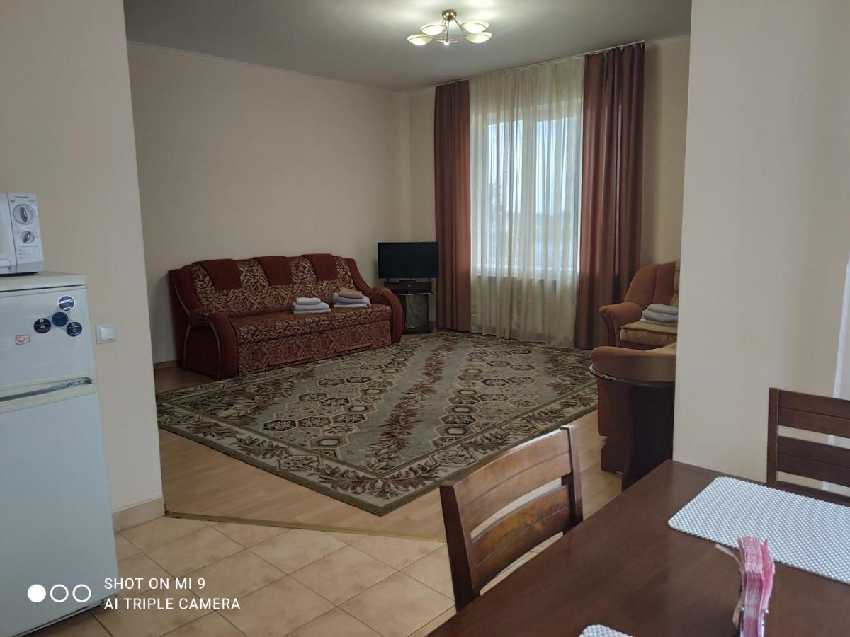 Apartments Domovik Просторная Квартира С Видом На Горы Mukácheve Exterior foto