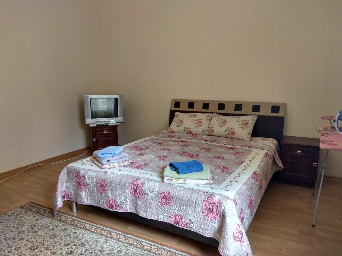 Apartments Domovik Просторная Квартира С Видом На Горы Mukácheve Exterior foto